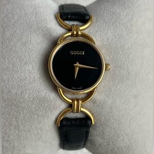 GUCCI 6000.2.L gold plated ladies Watch.